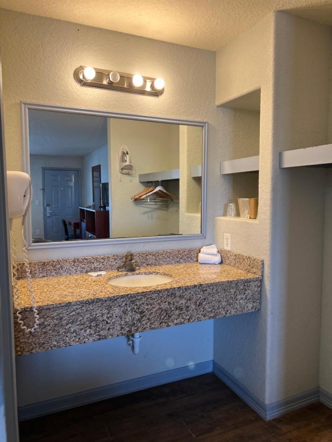 Hotel Bien Venido Pearsall Kültér fotó