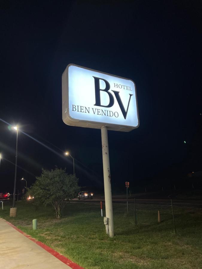 Hotel Bien Venido Pearsall Kültér fotó
